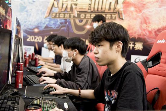 赛季中的一 赛季中的一