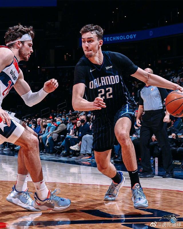 表现受到了 表现受到了